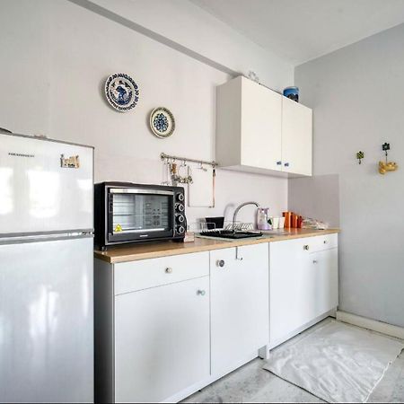A Little Taste Of Home Apartments Афины Экстерьер фото