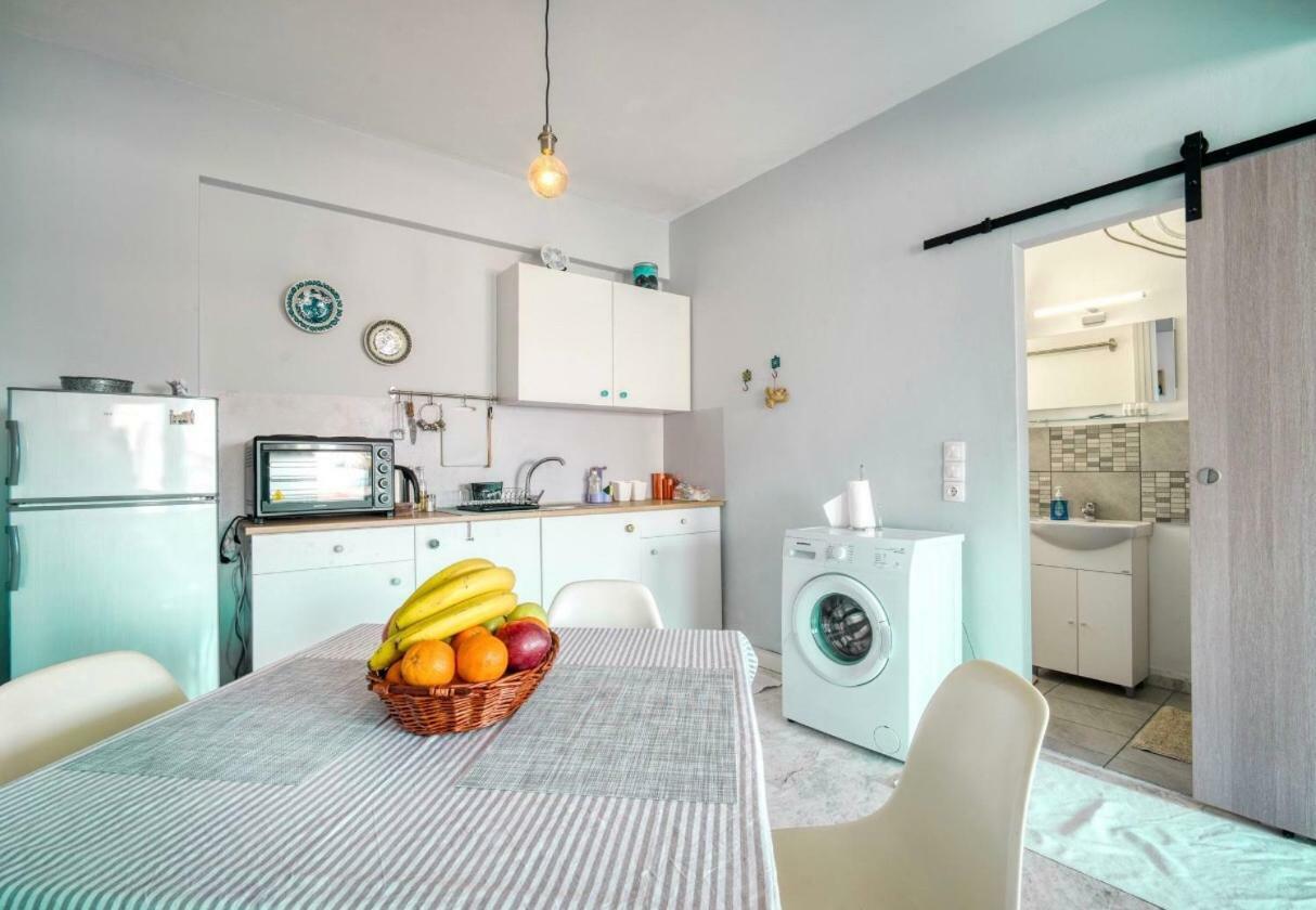 A Little Taste Of Home Apartments Афины Экстерьер фото